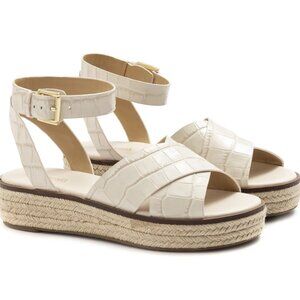 Michael Kors Kailey Lug Flat Sandal Light Cream 9 M